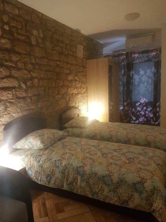 Studio Apartman Via Šibenik Exterior foto